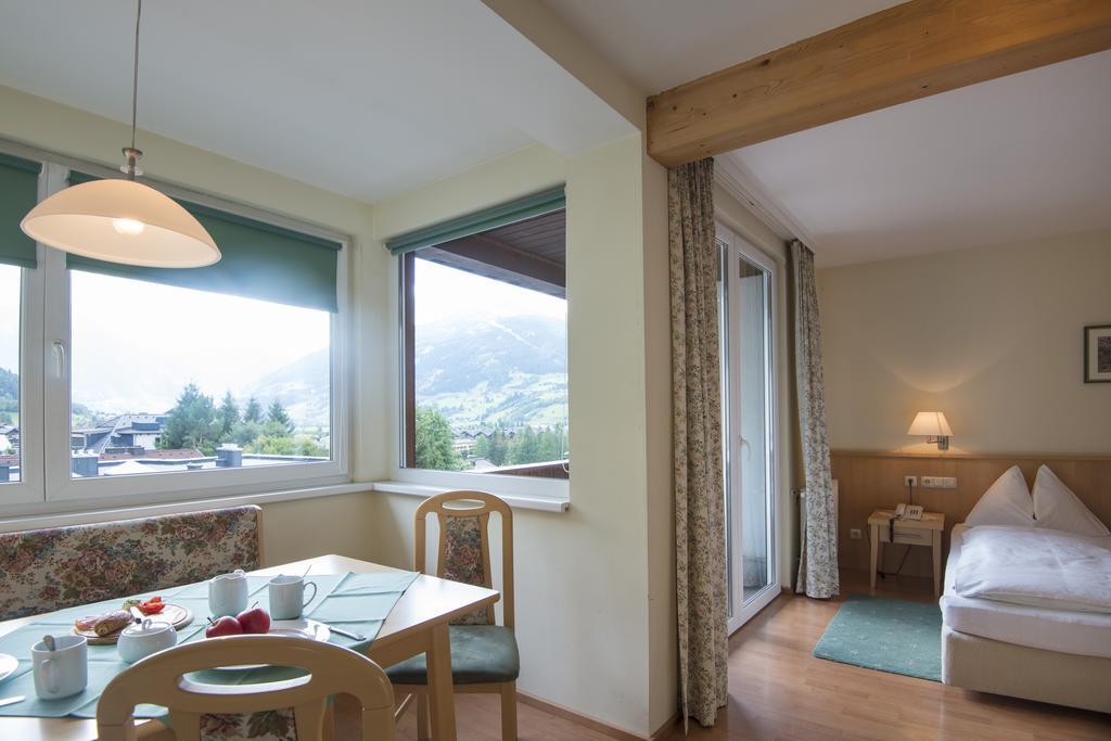 Hotel Haus Friedrichsburg - Bergbahnen Von Mai Bis November Inklusive Bad Hofgastein Habitación foto
