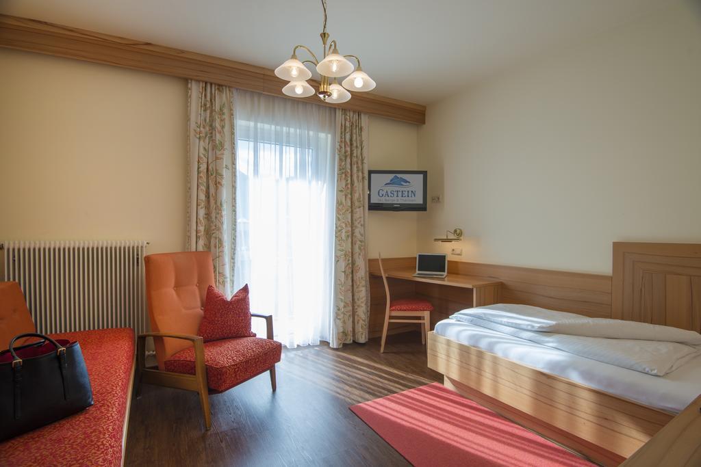 Hotel Haus Friedrichsburg - Bergbahnen Von Mai Bis November Inklusive Bad Hofgastein Habitación foto